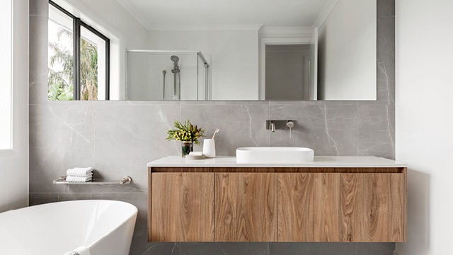 2005 Designer Inclusions (web) Bathroom 640x360px8