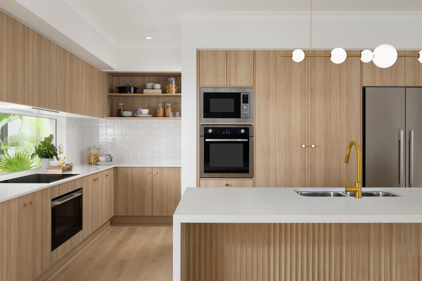 Atlanta 362q Custom (skyridge) Kitchen 1