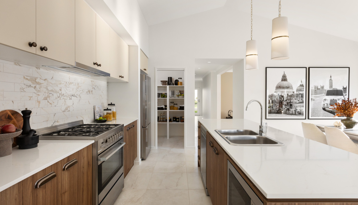 Capri 237q (everleigh) Kitchen 2