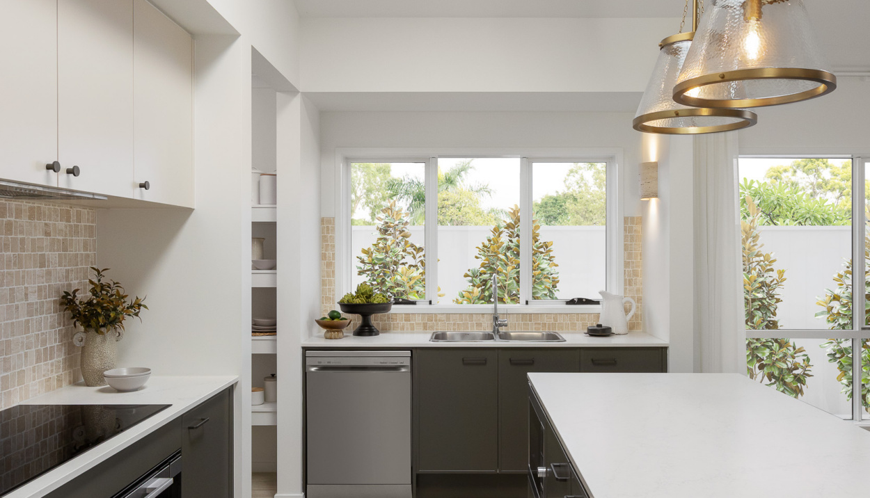 Hamilton 228n (oran Park) Kitchen 2