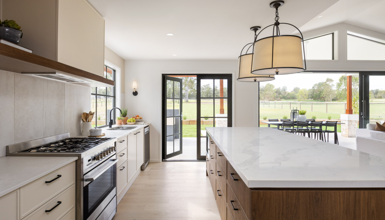 Highlands 372q (the Fairways) Kitchen 4