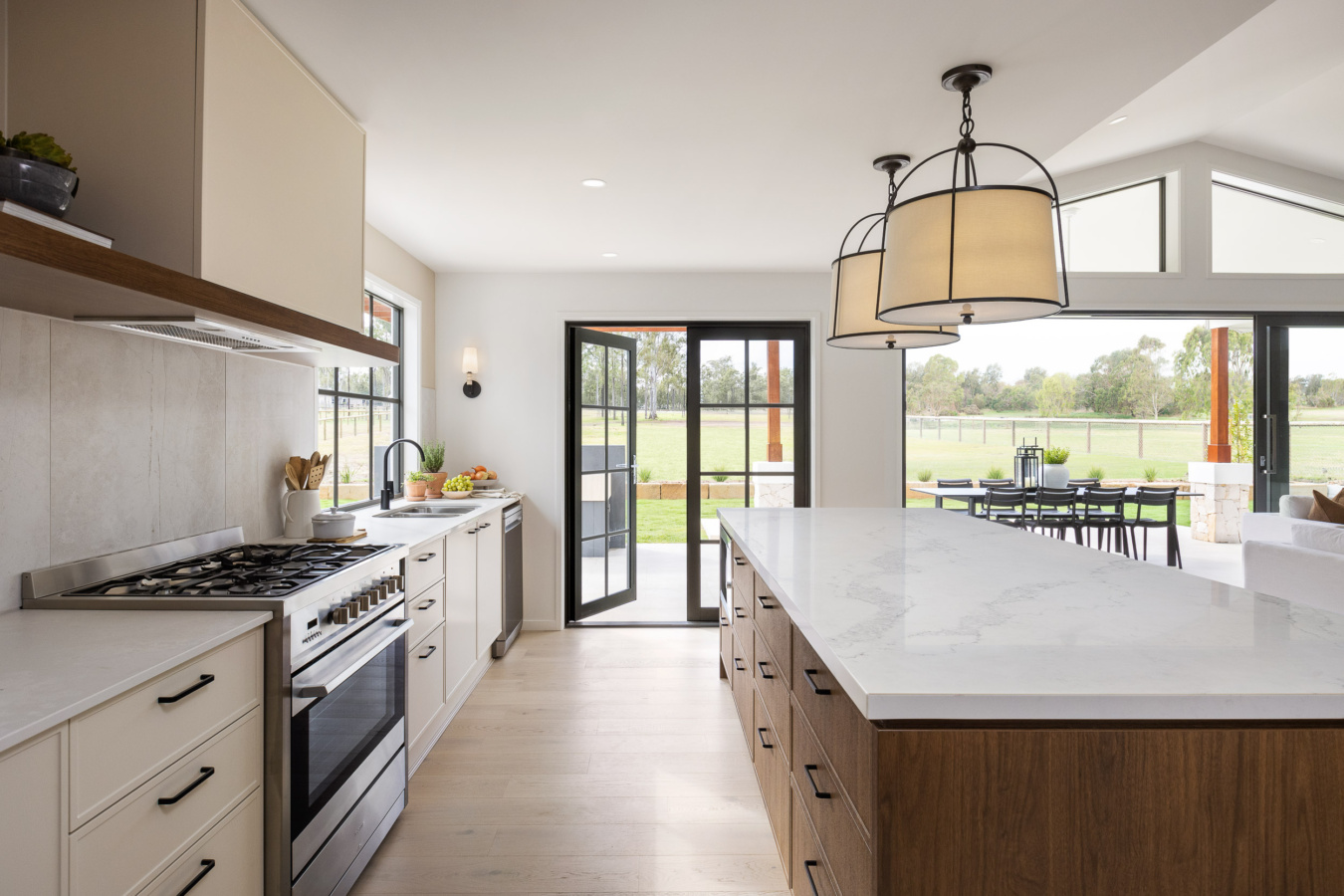 Highlands 372q (the Fairways) Kitchen 4