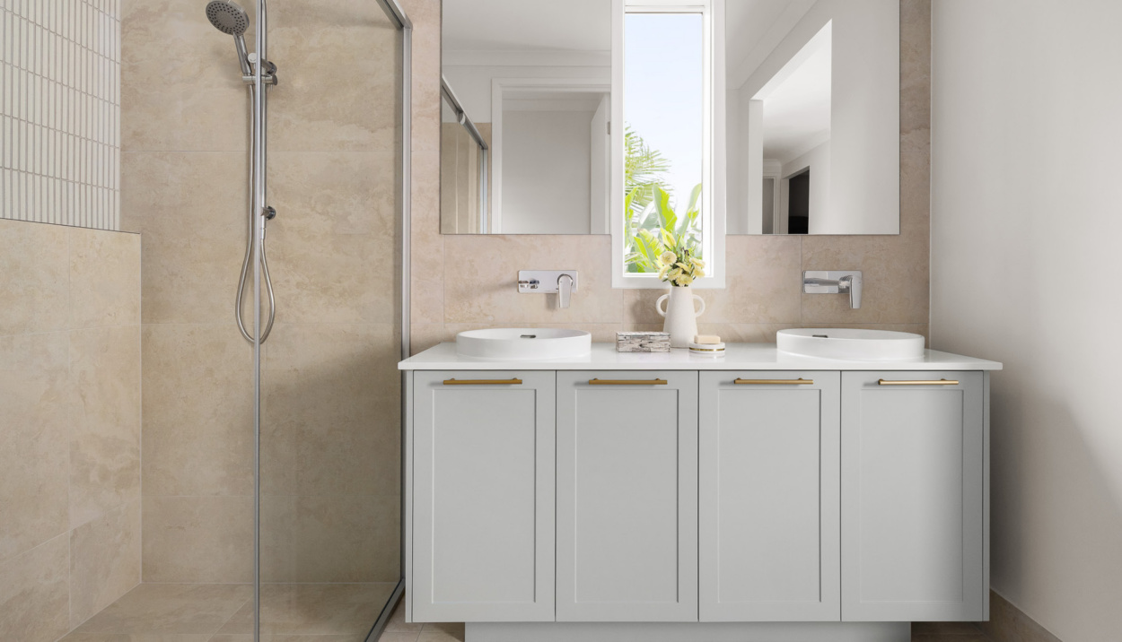 Web 2000x1089px Hamilton (north Harbour Dv4) Ensuite